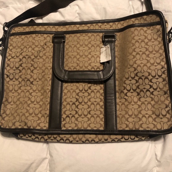 NWT Coach messenger laptop bag. Never used. Great condition. - Picture 2 of 5